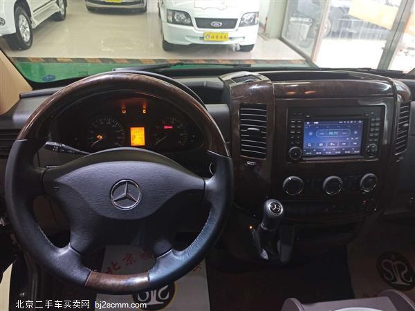   2015 Sprinter 3.5L Զ й