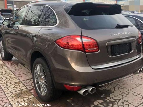  ʱ  2014 Cayenne Platinum Edition 3.0T