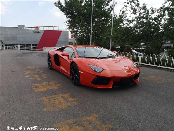   Aventador 2011 LP 700-4