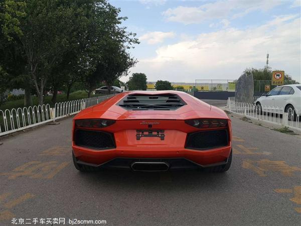   Aventador 2011 LP 700-4