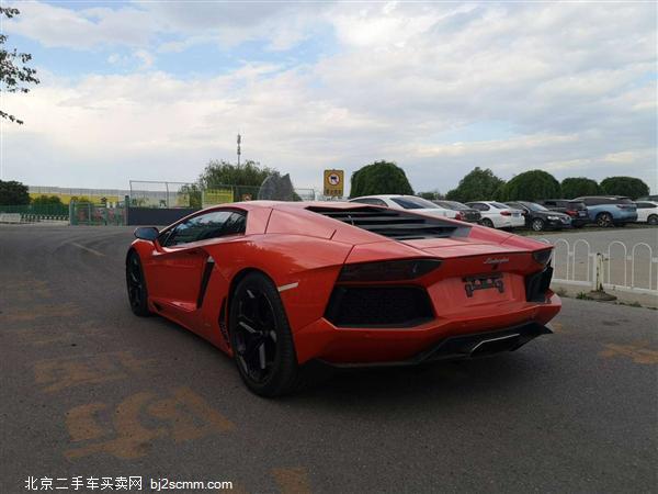   Aventador 2011 LP 700-4