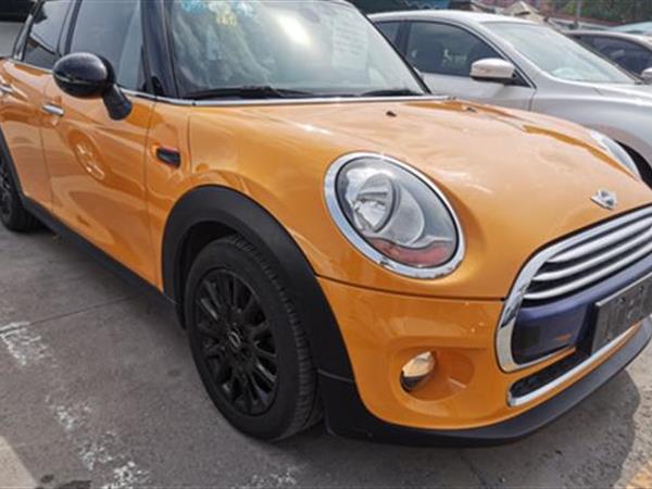 MINI 2015 1.5T COOPER Fun Ű