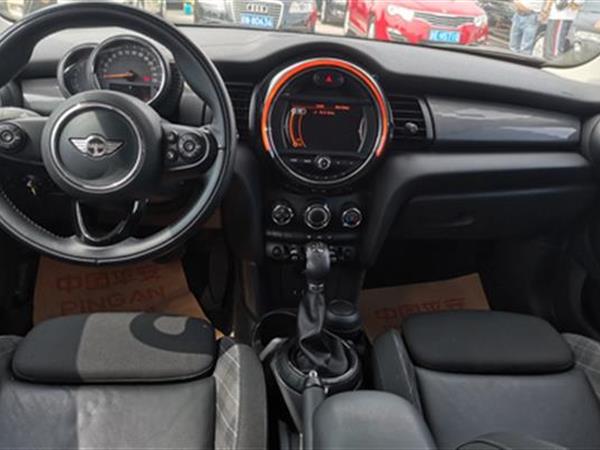 MINI 2015 1.5T COOPER Fun Ű