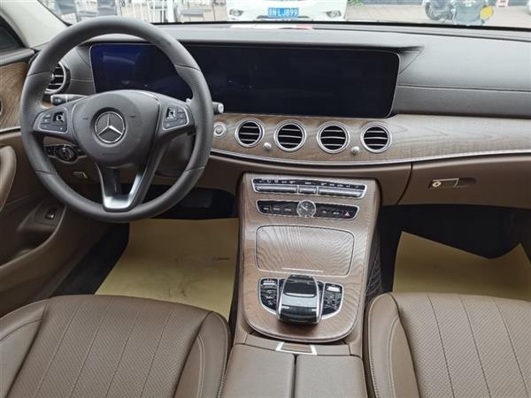 E 2018 Ŀ E 300 L ʱ