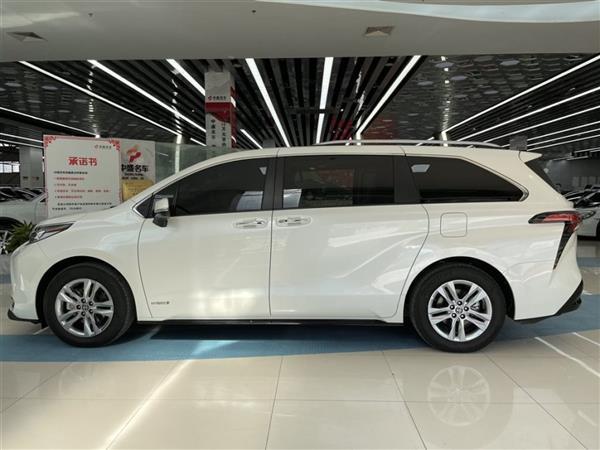 SIENNA 2022 2.5L Զ