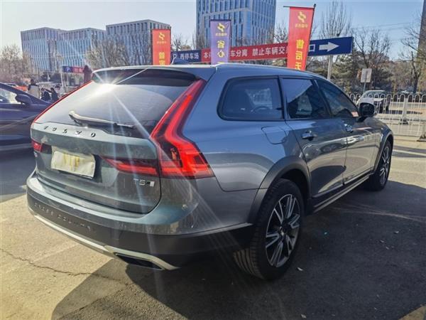 ֶV90 2019 Cross Country T5 AWD  V