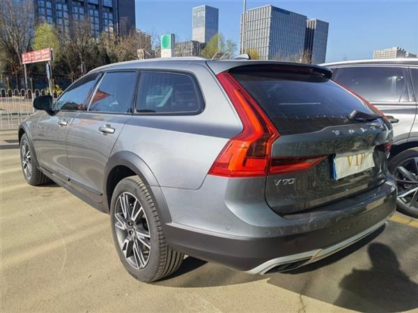 ֶV90 2019 Cross Country T5 AWD  V