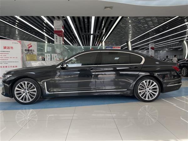 7ϵ 2019 Ŀ 740Li  װ