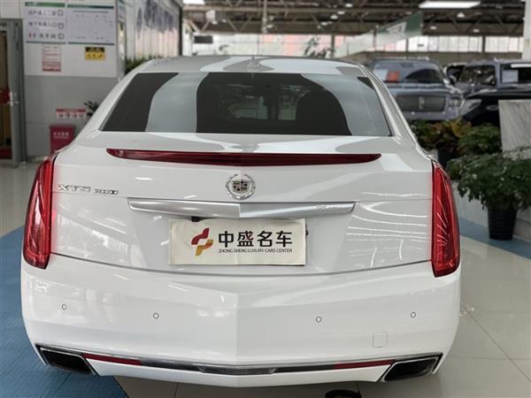 XTS 2015 28T 