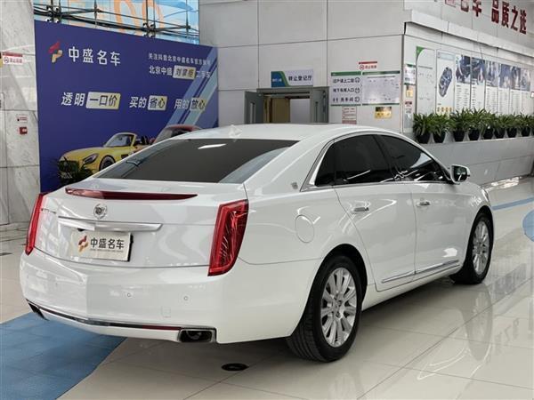 XTS 2015 28T 