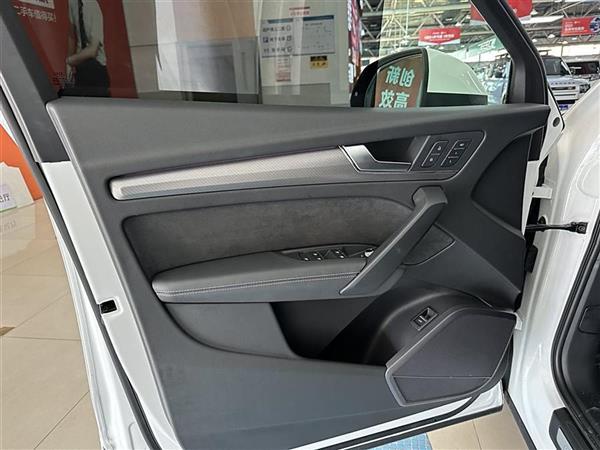 µQ5L Sportback 2022 40 TFSI 