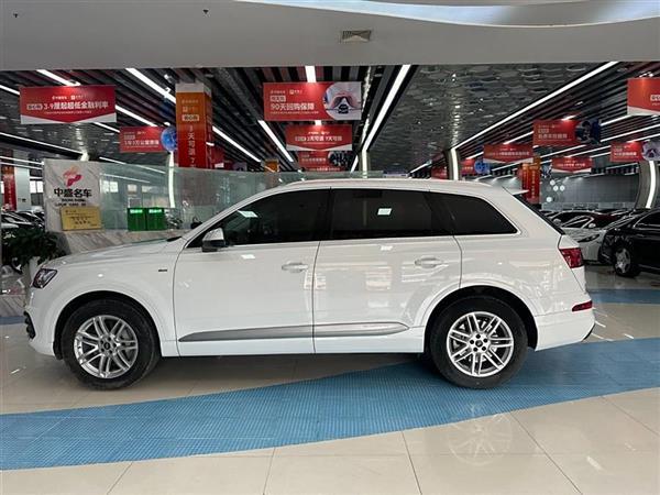 µQ7 2018 40 TFSI S line˶