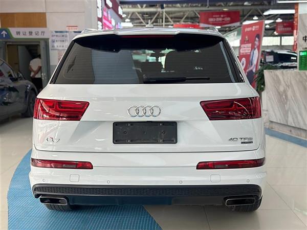 µQ7 2018 40 TFSI S line˶