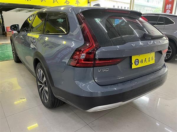 ֶV90 2022 Cross Country B5 AWD Զ