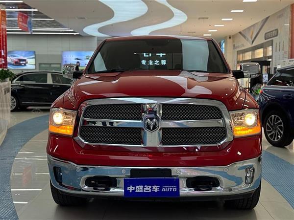 RAM Trucks 2015 5.7L 