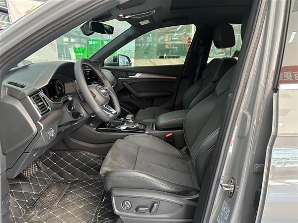 µQ5L Sportback 2022 40 TFSI 