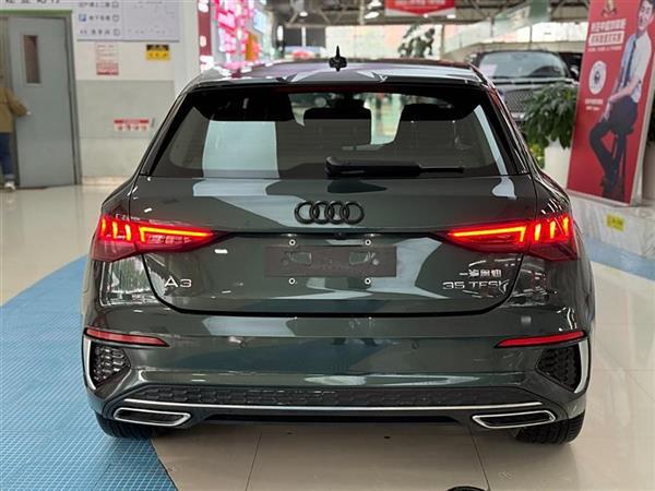 µA3 2022 Sportback 35 TFSI ʱ˶