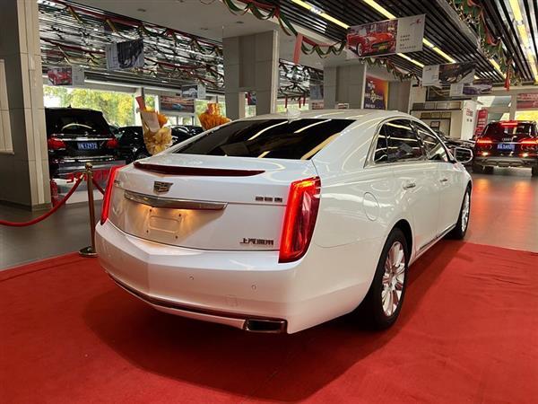 XTS 2017 28T 