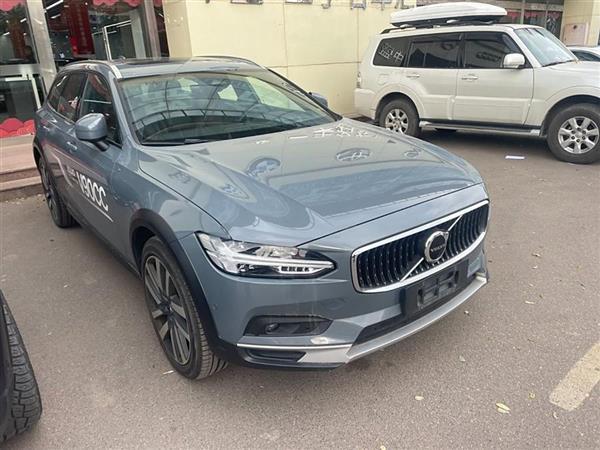 ֶV90 2022 Cross Country B5 AWD 