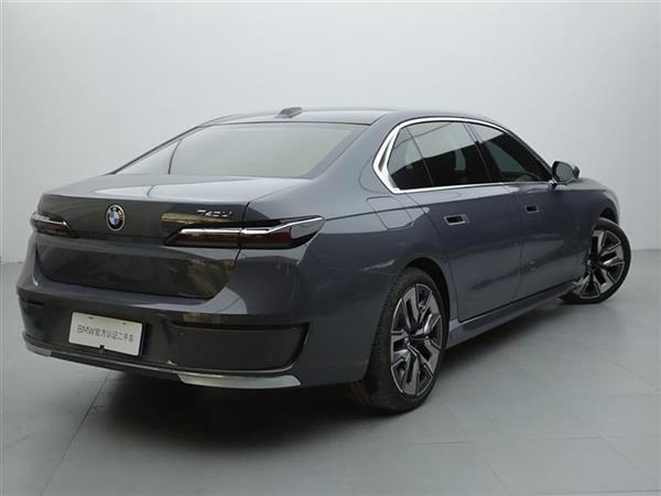 7ϵ 2023 740Li  M˶װ