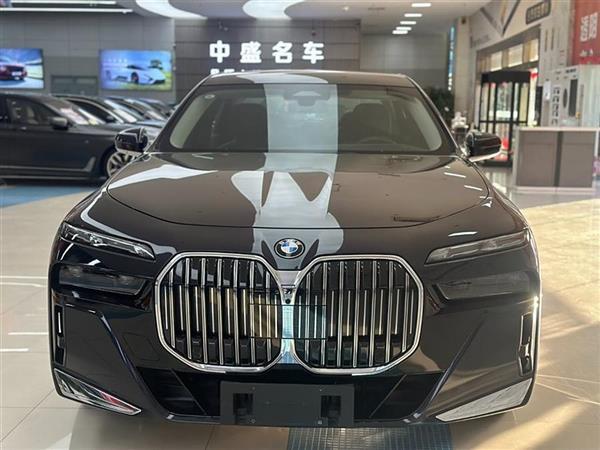 7ϵ 2023 740Li  M˶װ