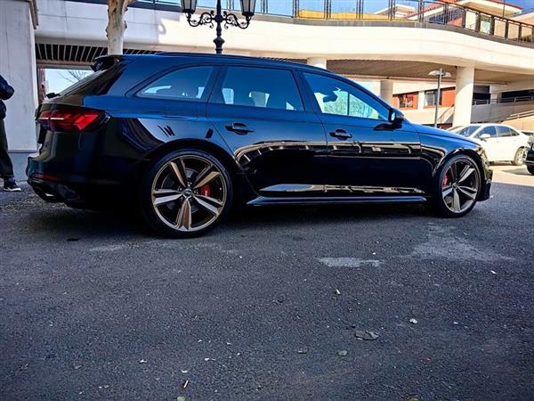 µRS 4 2022 RS4 Avant 