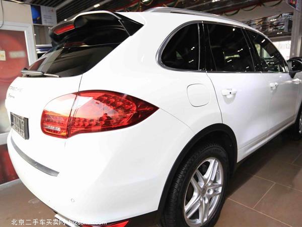 ʱ  2014 Cayenne Platinum Edition 3.0T