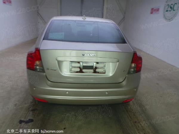 ֶS40 2009 2.5L T5 R-Design