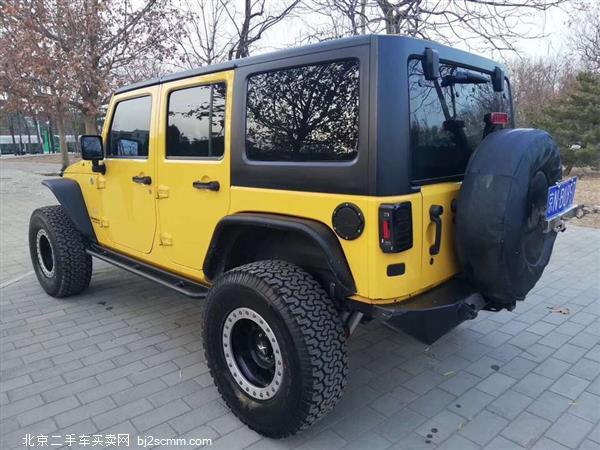 Jeep  2015 3.0L  Sahara